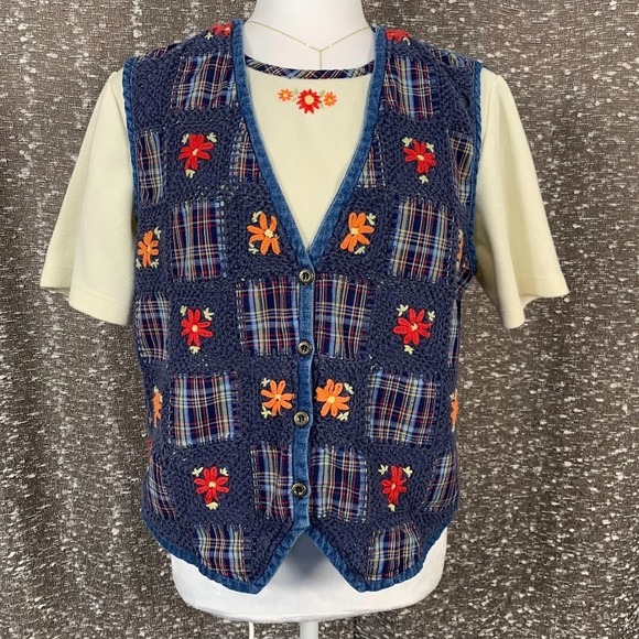 Alfred Dunner Tops - Vintage Alfred Dunner Floral Embroidered Patchwork Vest and Shirt Women's PL